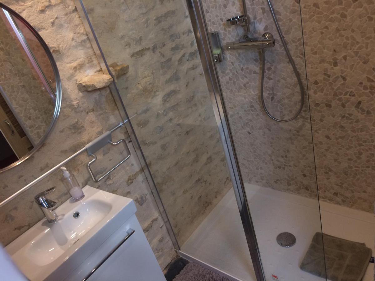 Au Cheval Bleu Bed & Breakfast Fontenay-pres-Vezelay Luaran gambar