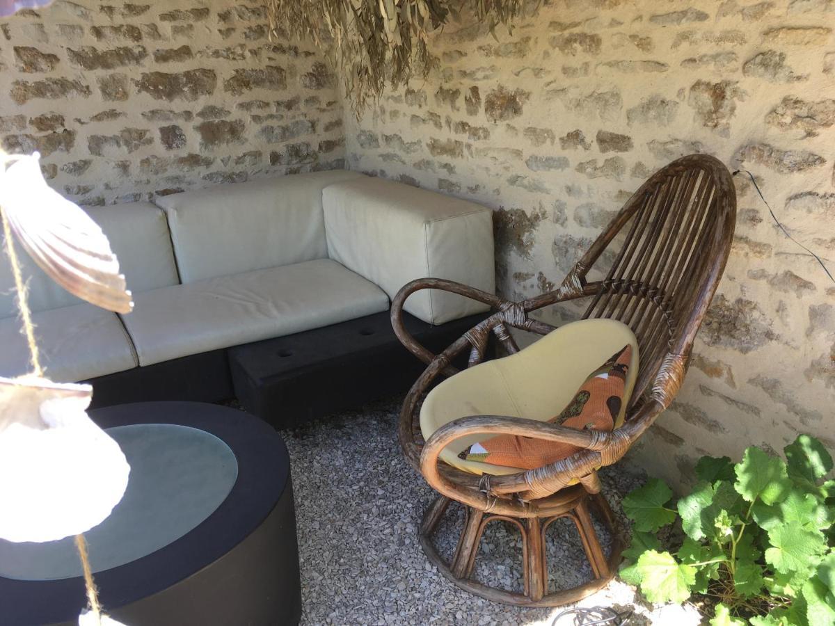 Au Cheval Bleu Bed & Breakfast Fontenay-pres-Vezelay Luaran gambar