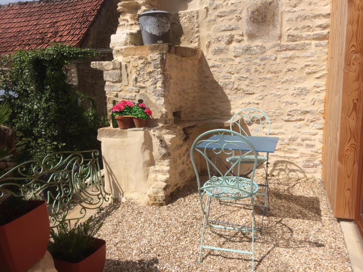 Au Cheval Bleu Bed & Breakfast Fontenay-pres-Vezelay Luaran gambar